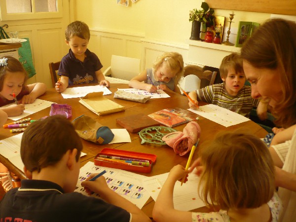 Atelier solfège coloriage pour les 3 -4 ans avec la maman hôte
